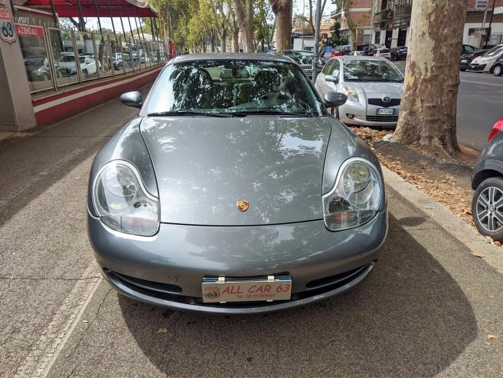 PORSCHE 911 Carrera Coupé Image 2